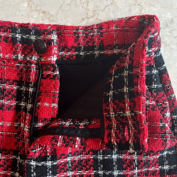 Zara Textured Skirt/Skort in Plaid - Picture 3 of 4
